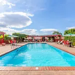 Westridge Motor Inn