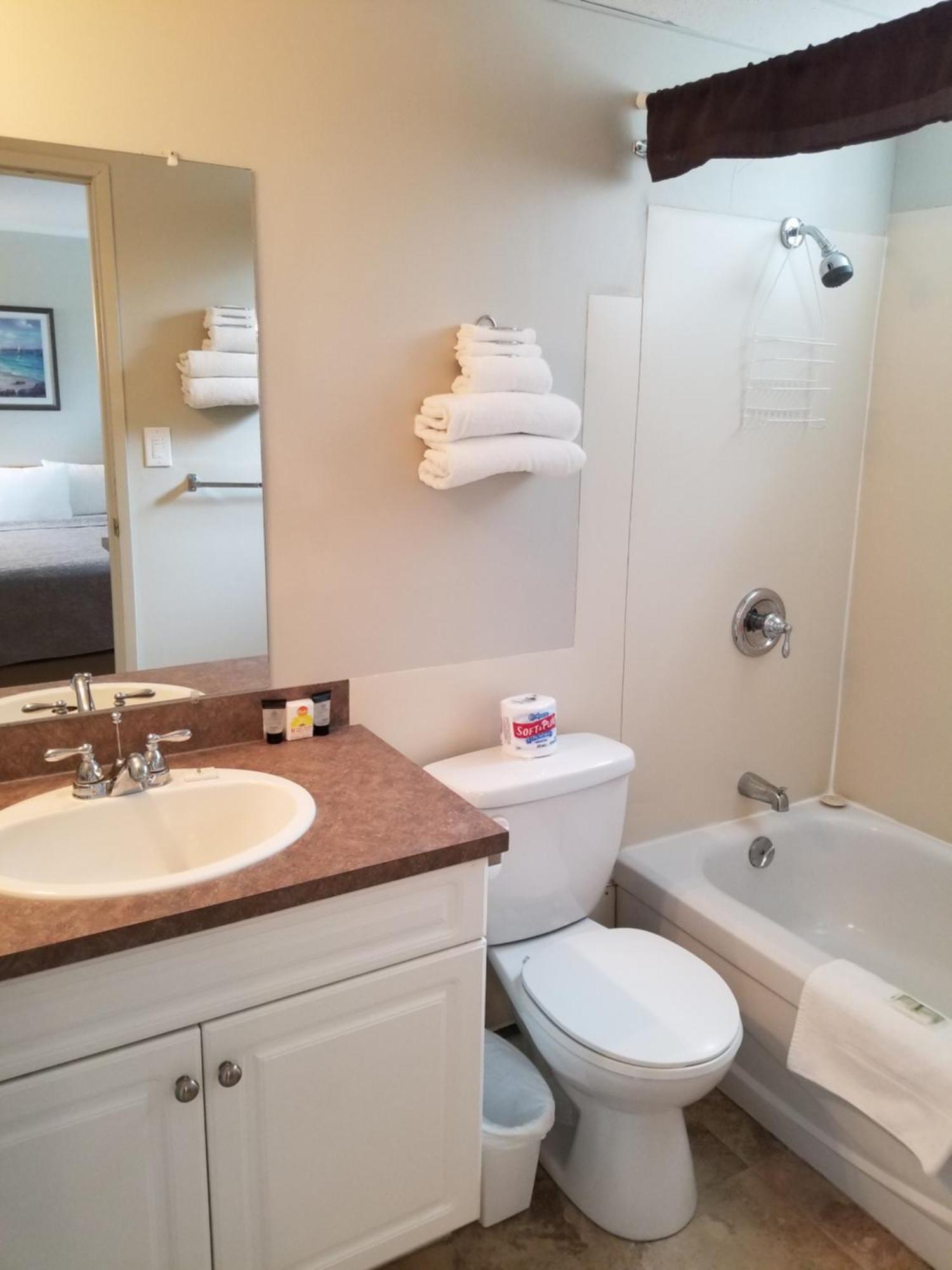 Motel Lakeview & 3*