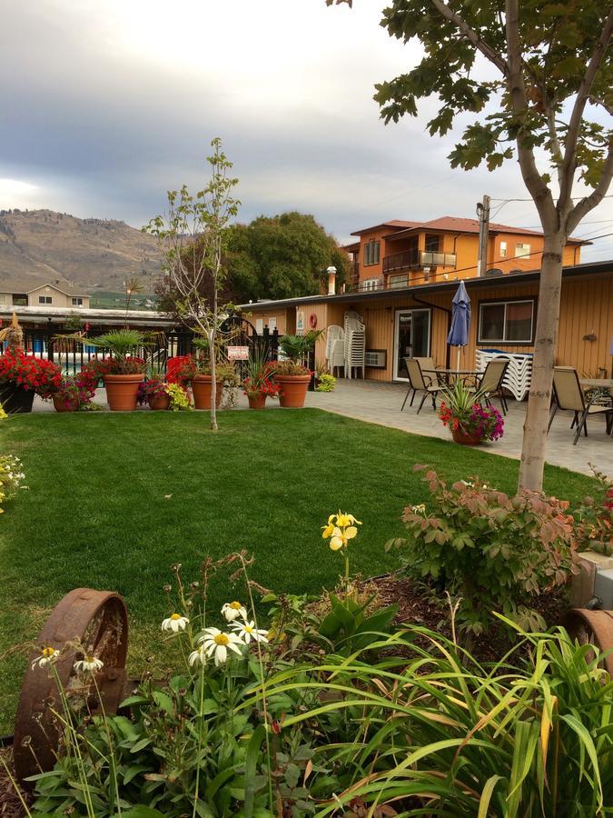 Sahara 3* Osoyoos