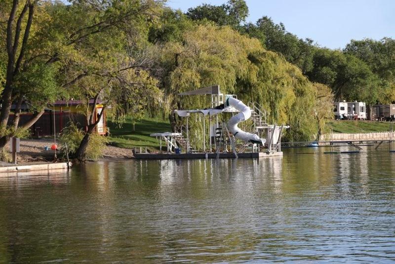 Lakefront At Nk'mip Campground Cabin * Osoyoos