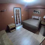 Avalon Inn