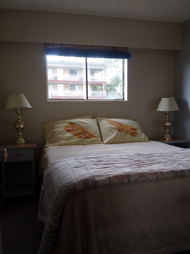 Riviera 2*