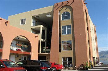 Hotel Desert Surfside Waterfront
