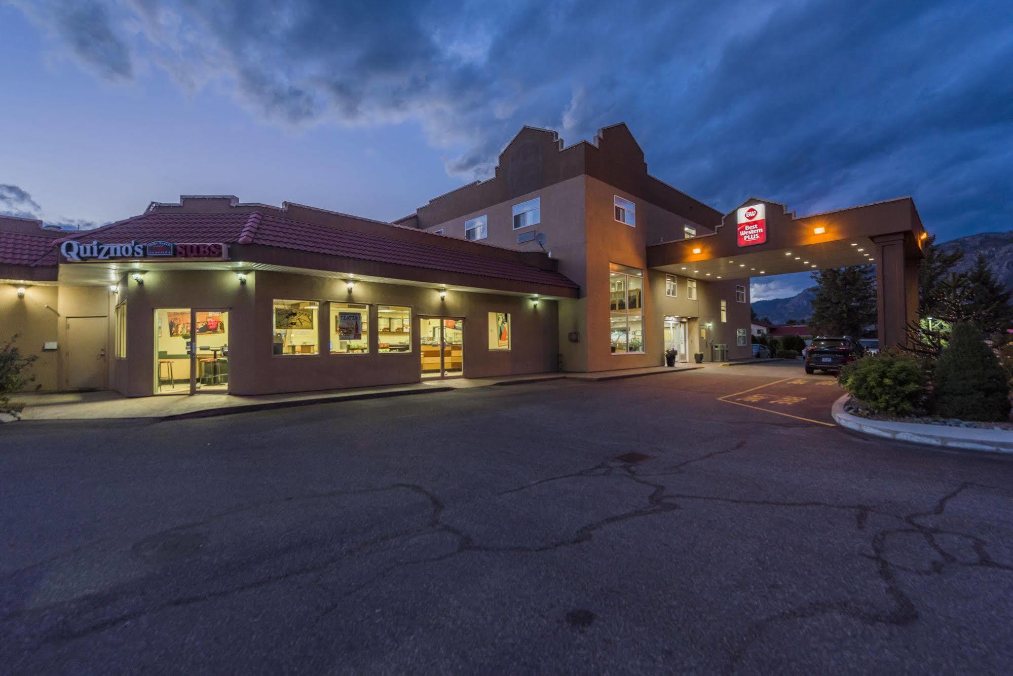 Western & Hotel